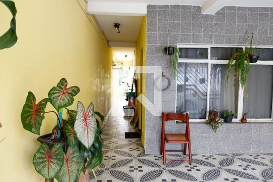 Garagem de casa à venda com 3 quartos, 190m² em Padroeira, Osasco