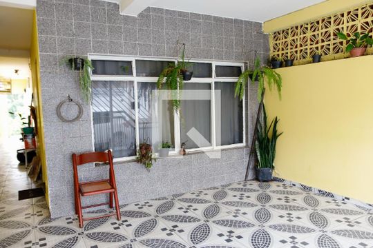Garagem de casa à venda com 3 quartos, 190m² em Padroeira, Osasco