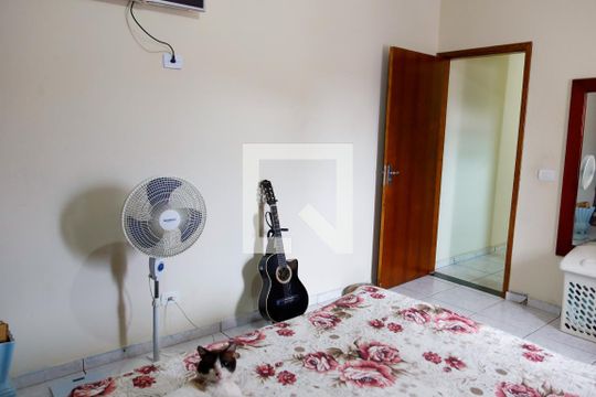 Quarto de casa à venda com 3 quartos, 190m² em Padroeira, Osasco