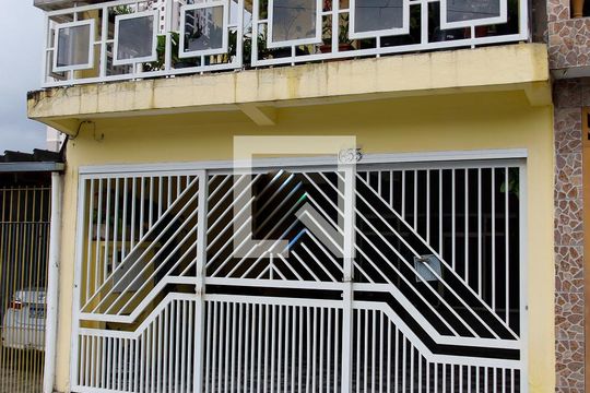 Fachada de casa à venda com 3 quartos, 190m² em Padroeira, Osasco