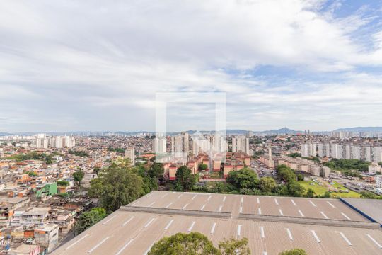 Vista de apartamento à venda com 2 quartos, 44m² em Condomínio Amazonas, São Paulo
