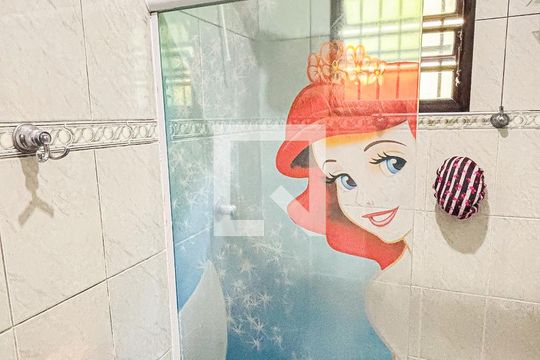 Banheiro de casa à venda com 3 quartos, 250m² em Parque Oratório, Santo André