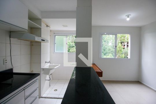 Sala / Cozinha  de apartamento à venda com 2 quartos, 41m² em Jardim Parque Morumbi, São Paulo