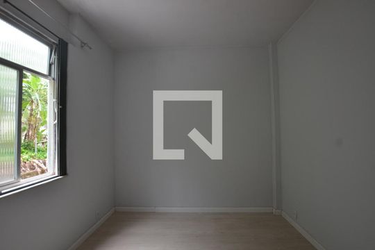 Quarto de apartamento à venda com 1 quarto, 56m² em Estácio, Rio de Janeiro