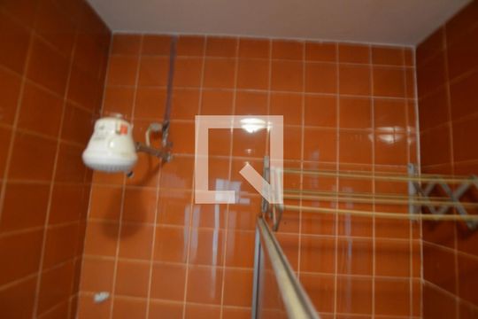 Banheiro de apartamento à venda com 1 quarto, 56m² em Estácio, Rio de Janeiro