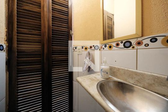 Lavabo de casa à venda com 3 quartos, 200m² em Ermelino Matarazzo, São Paulo