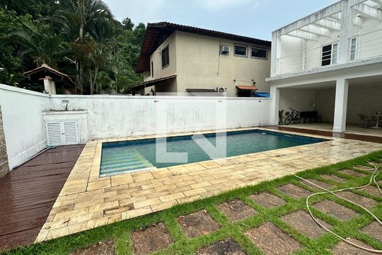 Área comum - Piscina de casa de condomínio para alugar com 4 quartos, 500m² em Vargem Grande, Rio de Janeiro