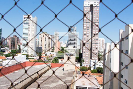Vista da Suíte de apartamento à venda com 3 quartos, 104m² em Cambuí, Campinas