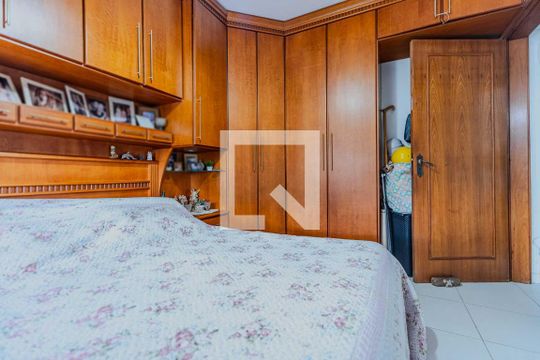Quarto 2 de apartamento à venda com 2 quartos, 70m² em Menino Deus, Porto Alegre
