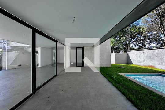 Varanda de casa à venda com 4 quartos, 712m² em Jardim Cordeiro, São Paulo