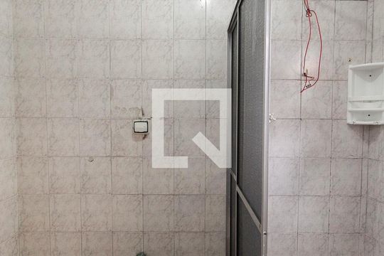 Banheiro da Suíte de casa à venda com 4 quartos, 180m² em Vila Taquari, São Paulo