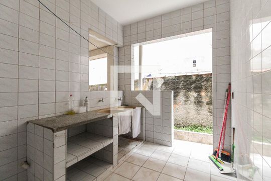 Área de Serviço de casa à venda com 4 quartos, 180m² em Vila Taquari, São Paulo