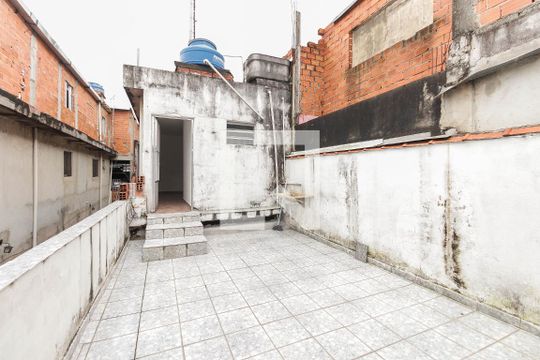 varanda de casa à venda com 4 quartos, 180m² em Vila Taquari, São Paulo