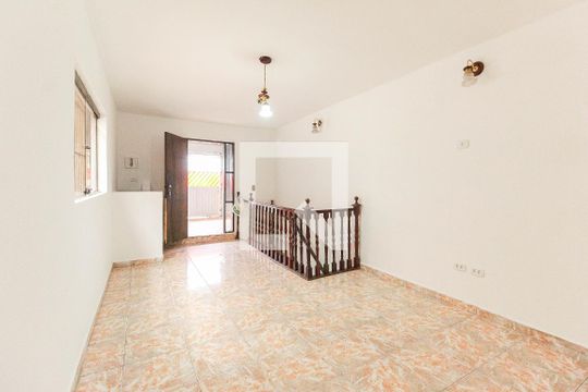 Casa à venda com 4 quartos, 180m² em Vila Taquari, São Paulo