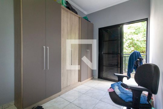 Quarto 2 de casa para alugar com 2 quartos, 70m² em Vila Santa Isabel, São Paulo