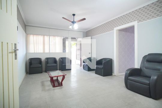 Sala de casa à venda com 4 quartos, 400m² em Jardim Sabará, Porto Alegre
