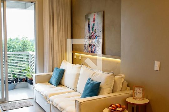 Sala de apartamento à venda com 2 quartos, 62m² em Industrial Autonomistas, Osasco