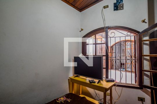 Quarto 2 de casa para alugar com 3 quartos, 280m² em Vila Camilópolis, Santo André