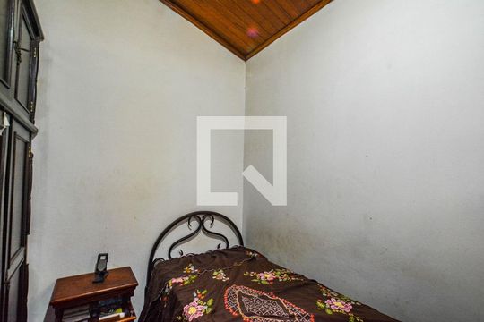 Quarto 2 de casa para alugar com 3 quartos, 280m² em Vila Camilópolis, Santo André