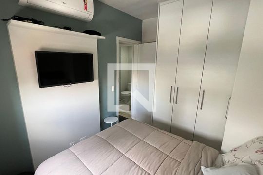 Quarto 2 de apartamento para alugar com 2 quartos, 52m² em Pinheiros, São Paulo