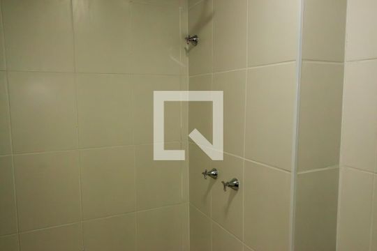 Banheiro de apartamento para alugar com 2 quartos, 44m² em Jurubatuba, São Paulo