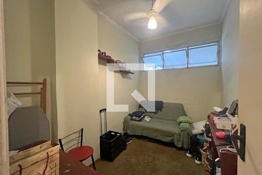 Quarto de Serviço de apartamento para alugar com 2 quartos, 110m² em Boqueirão, Santos