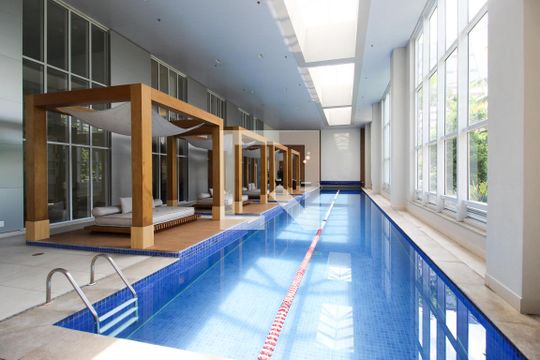 Área comum - Piscina de apartamento à venda com 2 quartos, 80m² em Vila Nova Conceição, São Paulo