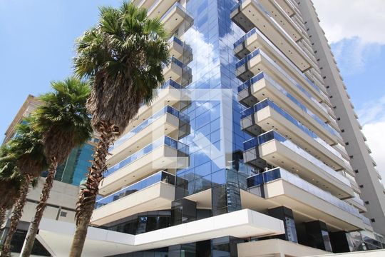 Fachada de apartamento à venda com 2 quartos, 80m² em Vila Nova Conceição, São Paulo