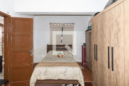 Quarto 1 de casa para alugar com 5 quartos, 192m² em Benfica, Rio de Janeiro