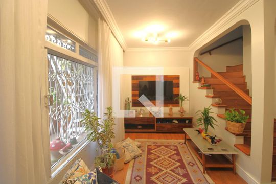 Sala de casa à venda com 3 quartos, 200m² em Jardim Sabará, São Paulo
