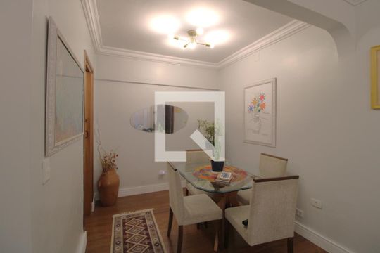 Sala de casa à venda com 3 quartos, 200m² em Jardim Sabará, São Paulo