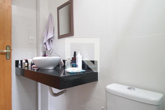 Banheiro da Suite de casa à venda com 3 quartos, 90m² em Manacás, Belo Horizonte