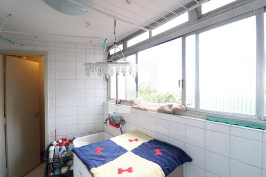 Área de Serviço de apartamento para alugar com 3 quartos, 149m² em Alto da Lapa, São Paulo