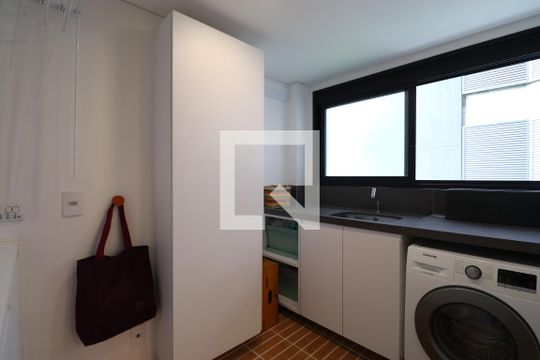 Área de Serviço de apartamento à venda com 3 quartos, 138m² em Vila Ipojuca, São Paulo