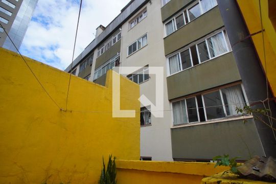 Terraço - Vista de casa à venda com 4 quartos, 125m² em Independência, Porto Alegre