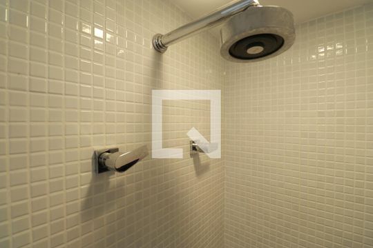 Detalhe do Banheiro da Suite de apartamento à venda com 1 quarto, 57m² em Barra Funda, São Paulo