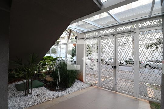 Entrada de apartamento à venda com 1 quarto, 57m² em Barra Funda, São Paulo