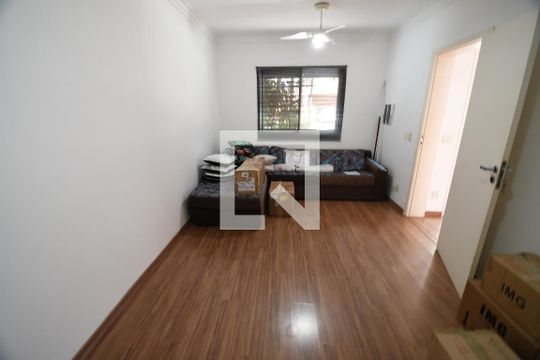 Sala TV de casa de condomínio para alugar com 4 quartos, 480m² em Loteamento Caminhos de San Conrado (sousas), Campinas