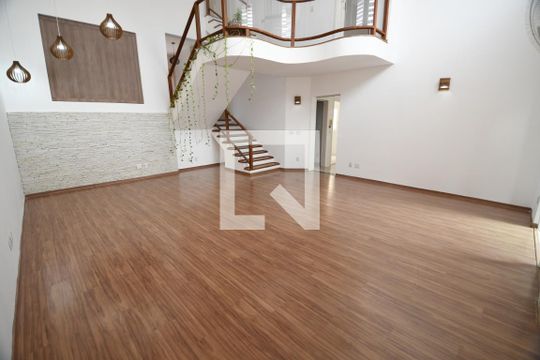 Sala de casa de condomínio para alugar com 4 quartos, 480m² em Loteamento Caminhos de San Conrado (sousas), Campinas