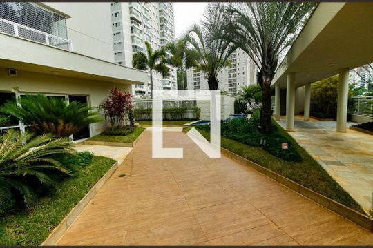 Apartamento à venda com 2 quartos, 76m² em Vila Andrade, São Paulo