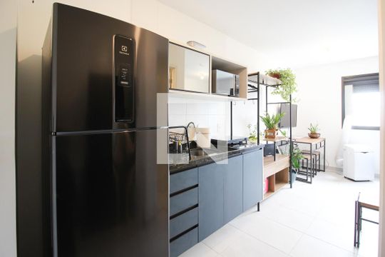 Cozinha de kitnet/studio para alugar com 1 quarto, 25m² em Vila Olímpia, São Paulo