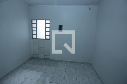 Quarto 2 de casa para alugar com 2 quartos, 95m² em Conjunto 8, Brasília