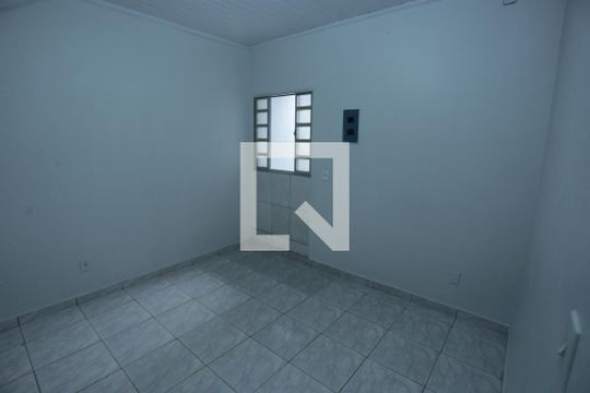 Quarto 2 de casa para alugar com 2 quartos, 95m² em Conjunto 8, Brasília