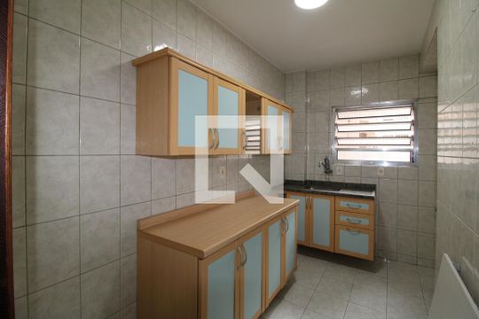 Cozinha de apartamento para alugar com 2 quartos, 68m² em Santana, São Paulo