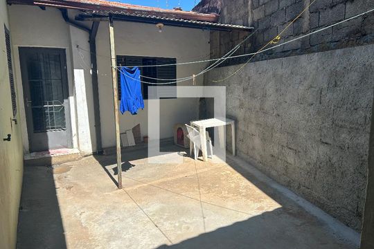 Quintal de casa à venda com 3 quartos, 180m² em Vila Georgina, Campinas