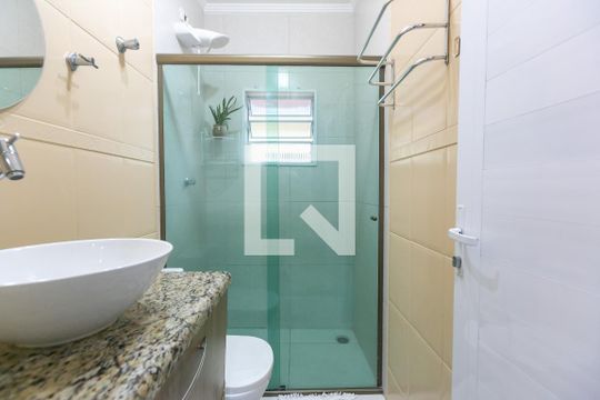 Banheiro de casa de condomínio à venda com 2 quartos, 62m² em Vila Jacuí, São Paulo