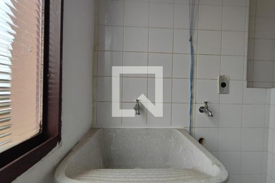 Área de Serviço de apartamento para alugar com 2 quartos, 50m² em Parque São Jorge, Campinas