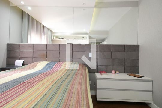 Suíte 1 de apartamento à venda com 2 quartos, 96m² em Vila Andrade, São Paulo