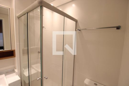 Banheiro  de kitnet/studio para alugar com 1 quarto, 22m² em Vila Ester (zona Norte), São Paulo