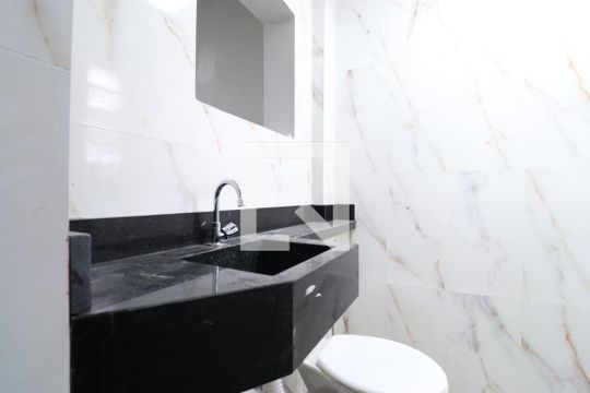 Banheiro de kitnet/studio à venda com 1 quarto, 37m² em Vila Romana, São Paulo